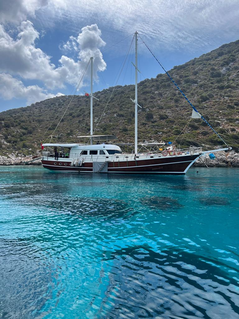 MAVİ YOLCULUK  MARMARİS – DATÇA – HİSARÖNÜ TEKNE TURU