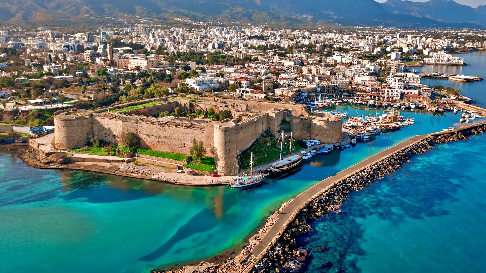 KIBRIS YAZ TATİLİ ( Denize Sıfır Aquapark Otel Konaklamalı )